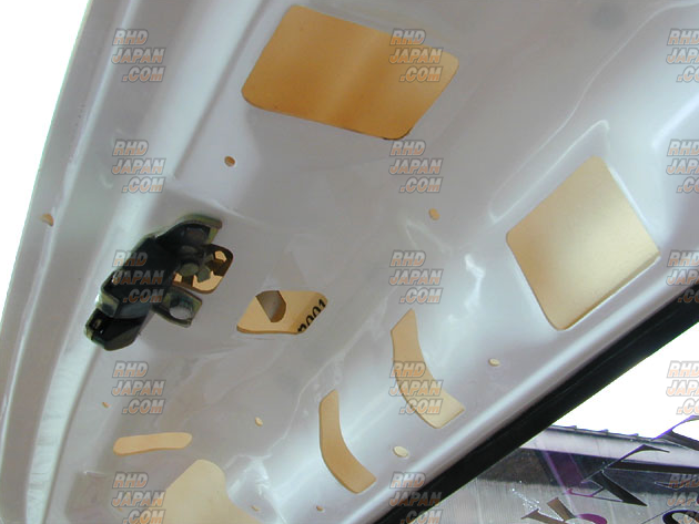 J-Blood Rear Hatch Street without Wiper Hole FRP - AE86 - RHDJapan